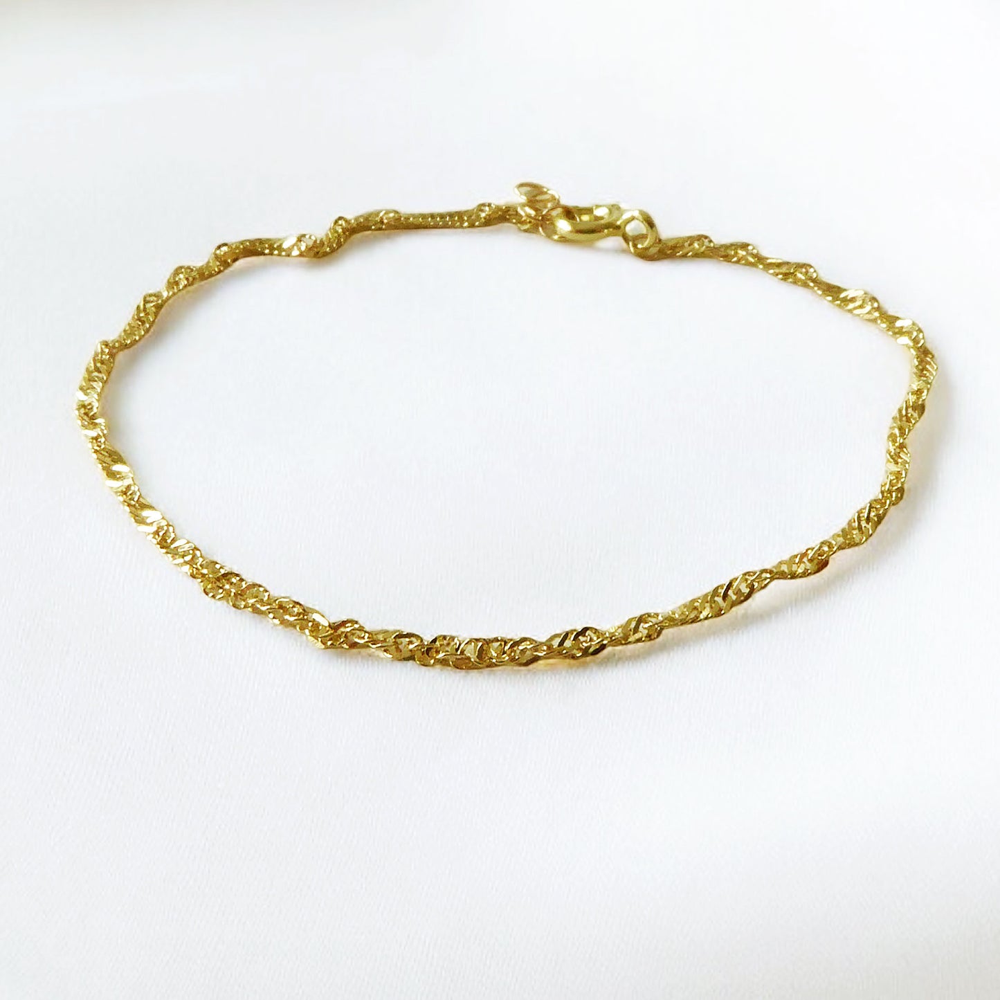 Gold Fine Twist Bracelet