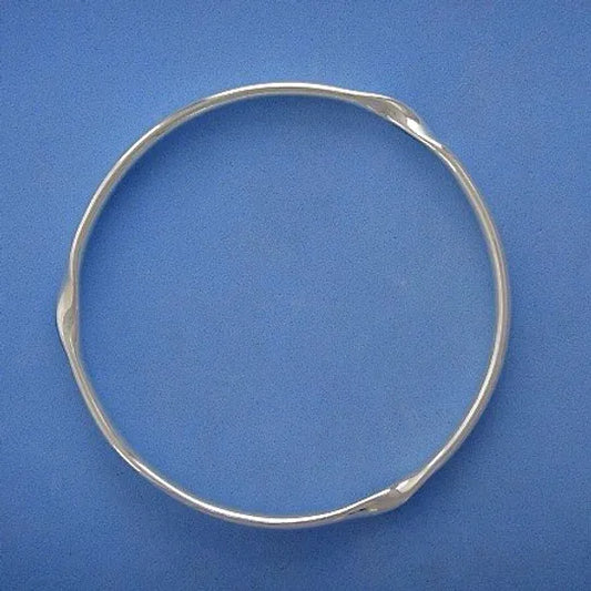 Silver Round Twist Bangle